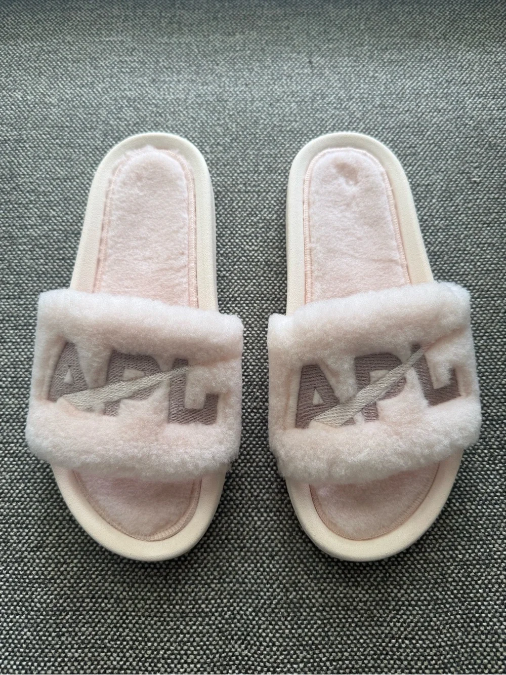 NEW APL Shearling Slides Pink Cream Rose Dust Size 7 Cozy Casual Coquette Sporty